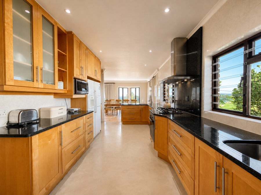 4 Bedroom Property for Sale in Lower Robberg Western Cape